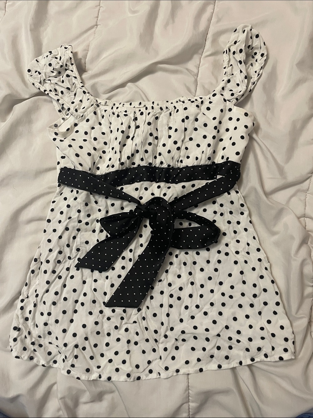 Polka Dot Tie-Waist White and Black babydoll Top